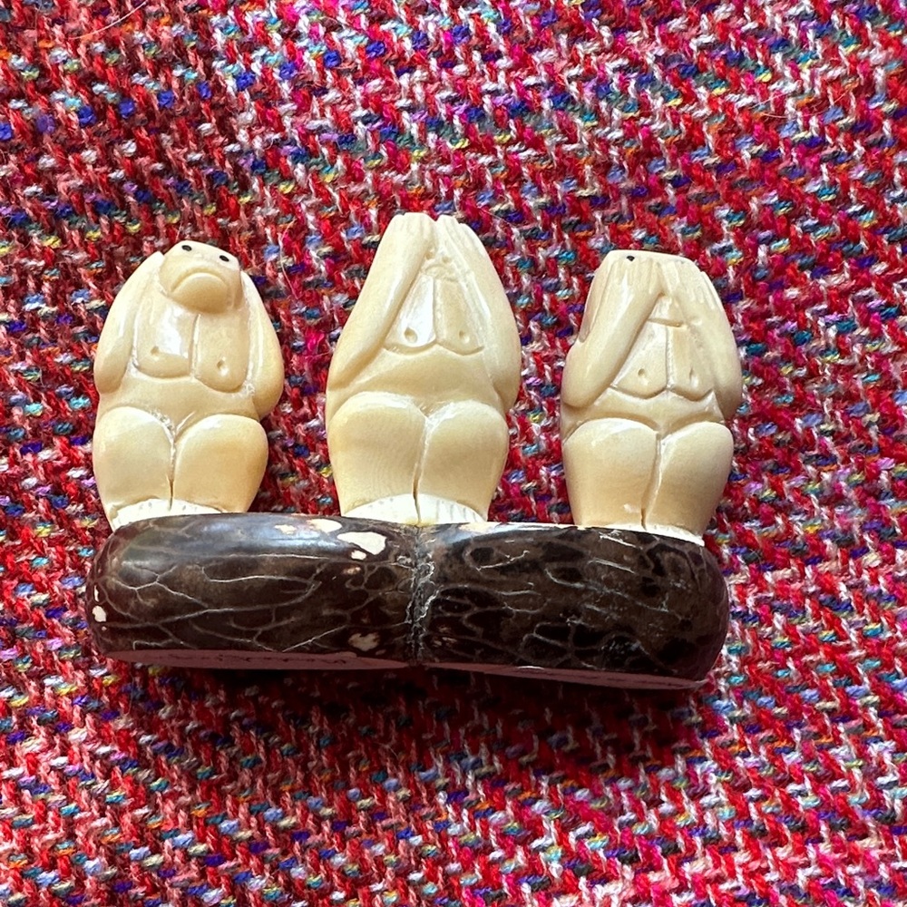 Ivory-Tone Tagua  Three Wise Monkeys Home Art Sculpture figurines handcarved new